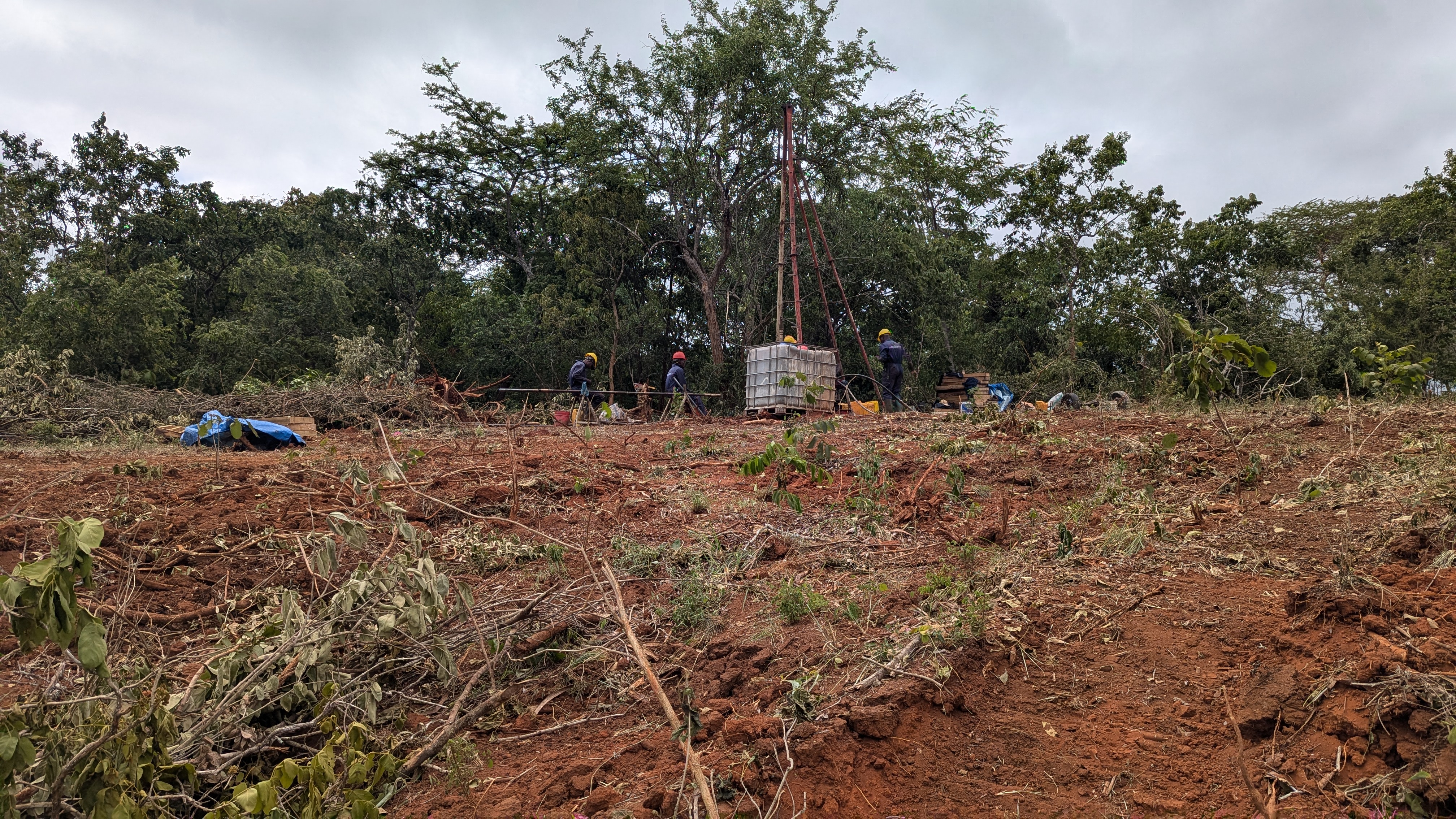 Installation and Commissioning of a 196 tpd Carbon-In-Pulp (CIP) Gold Processing Plant